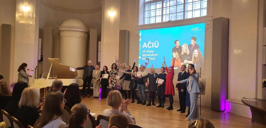 Karjeros programa Šešėliavimas pasiekė beveik 1000 vizitų