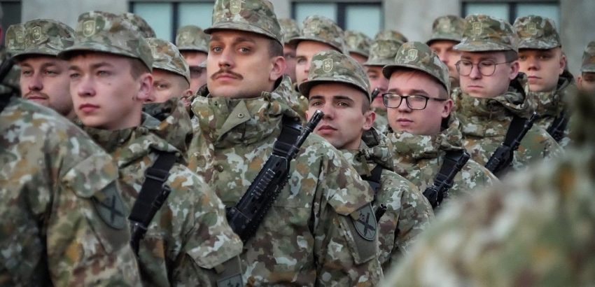 Palaikome kolegas atliekančius savanorišką tarnybą